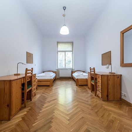 Jiriho Z Podebrad Apartments Prag Exterior foto