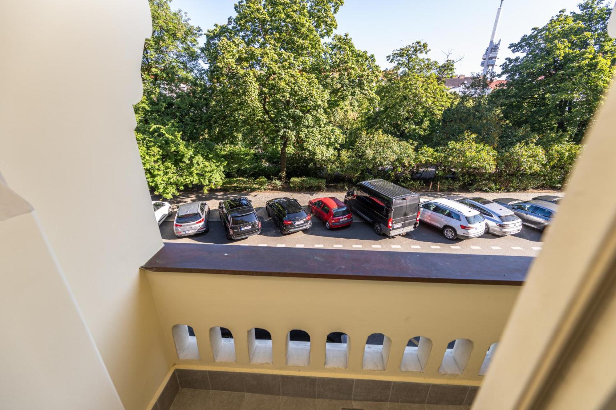 Jiriho Z Podebrad Apartments Prag Exterior foto