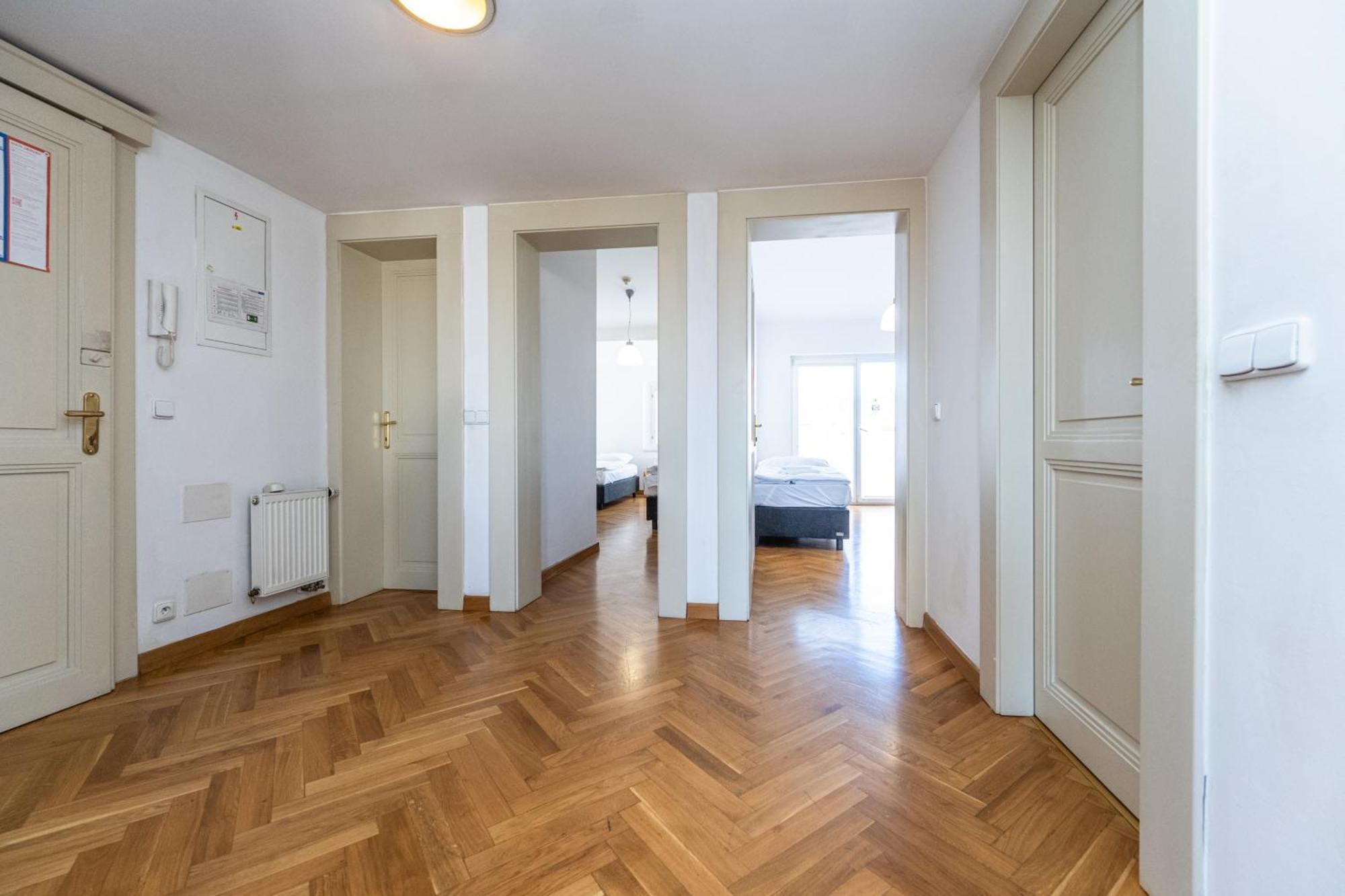 Jiriho Z Podebrad Apartments Prag Exterior foto