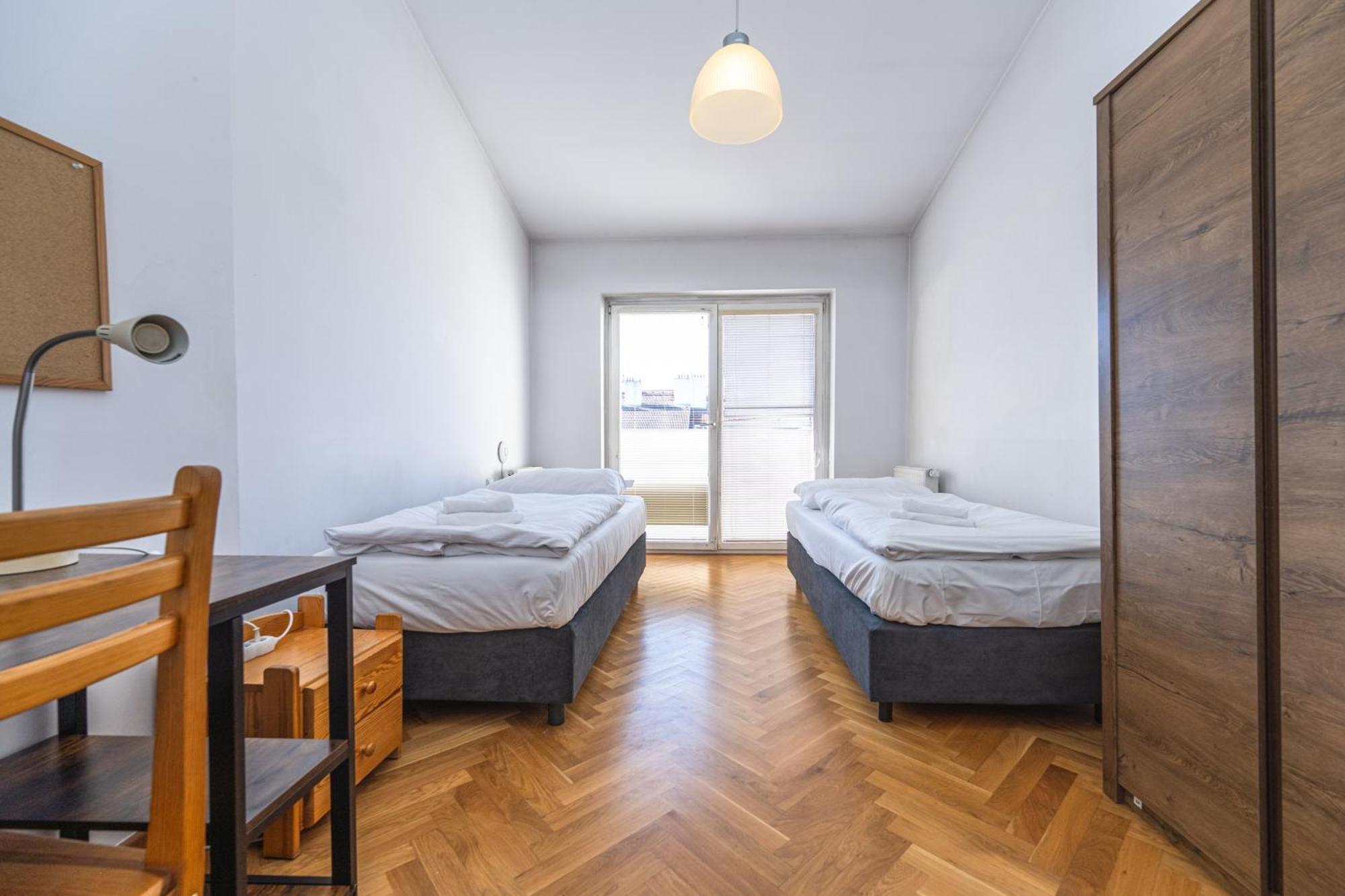 Jiriho Z Podebrad Apartments Prag Exterior foto
