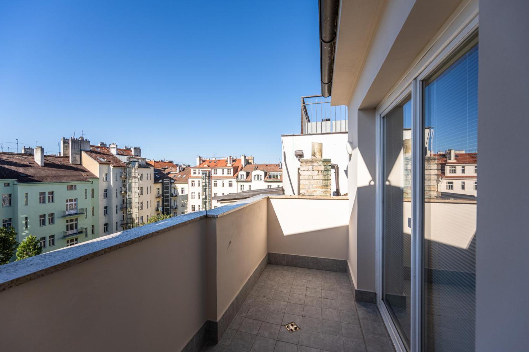 Jiriho Z Podebrad Apartments Prag Exterior foto