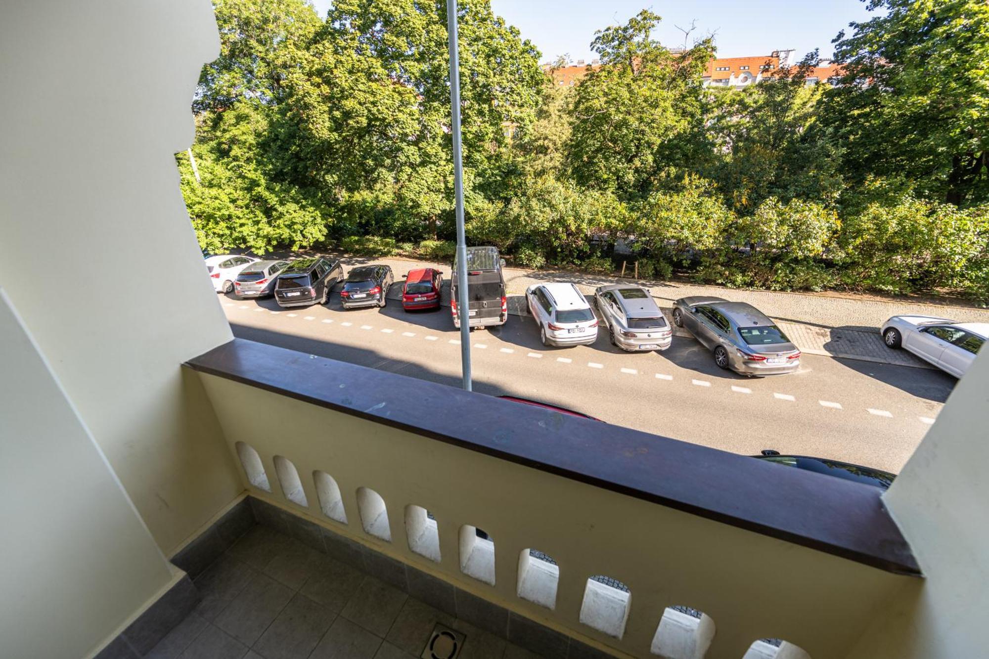 Jiriho Z Podebrad Apartments Prag Exterior foto